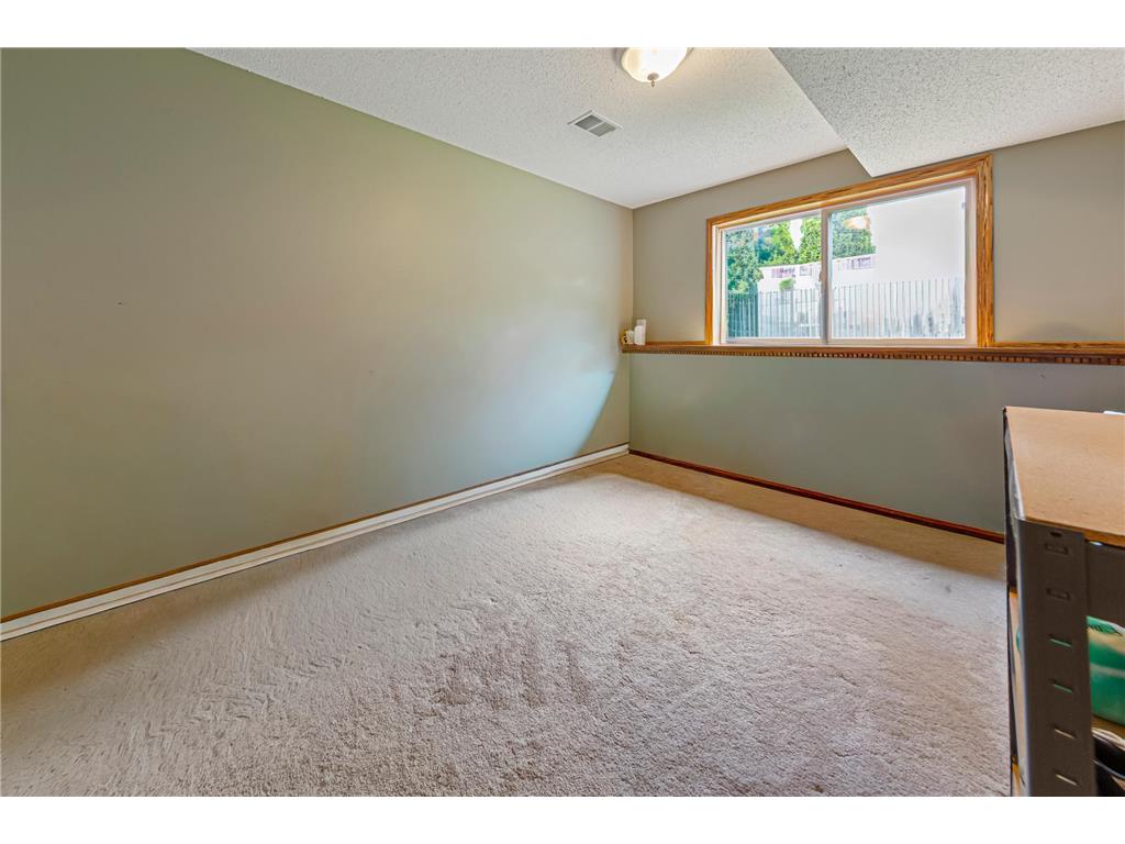 1435 Springwood Lane Faribault MN 55021 7060914 image38