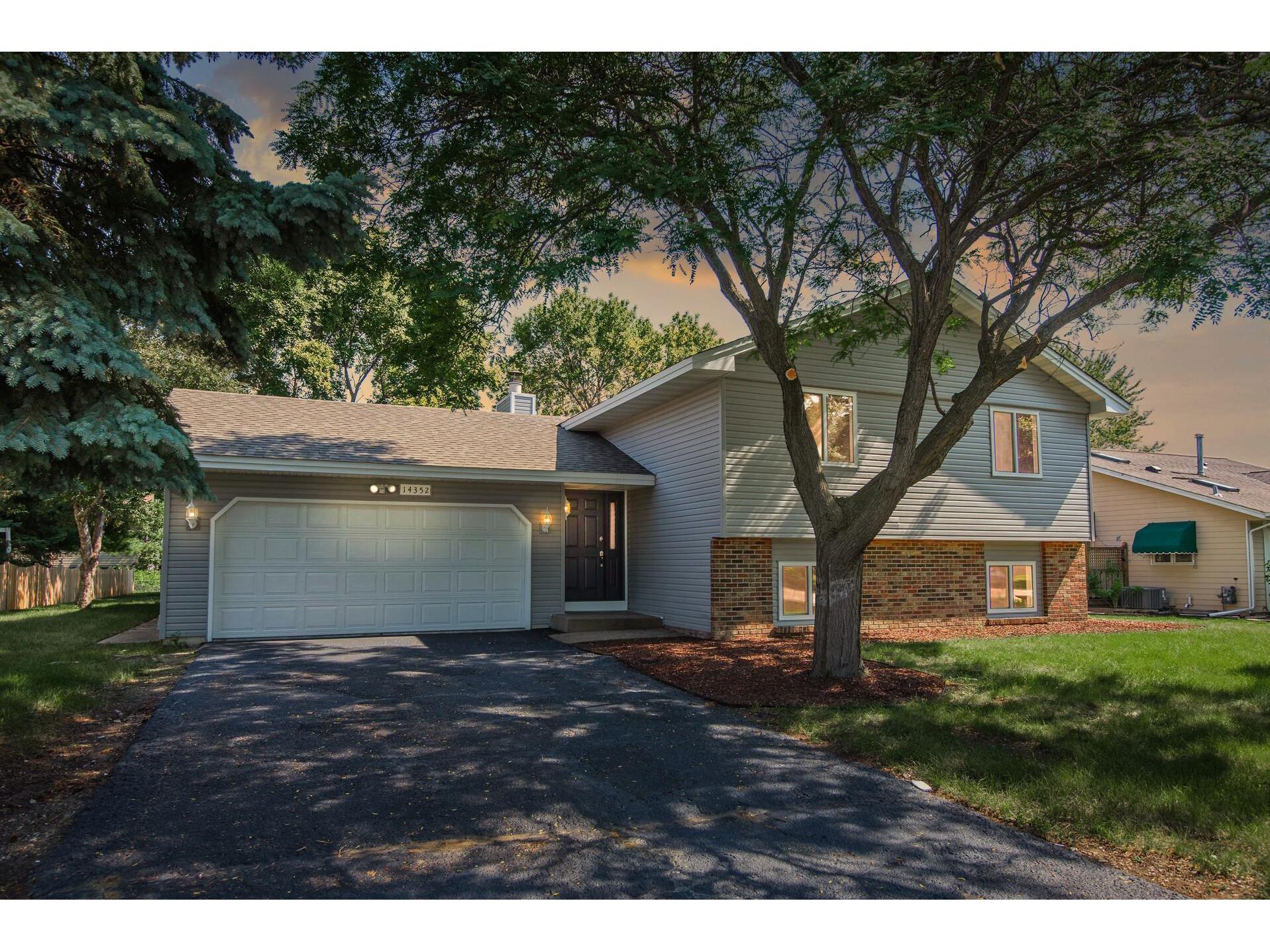 14352 Embry Path Apple Valley MN 55124 MLS 6024085 Edina Realty