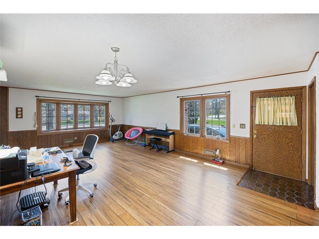 1436 E Old Shakopee Road Bloomington MN 55425 7056330 image13