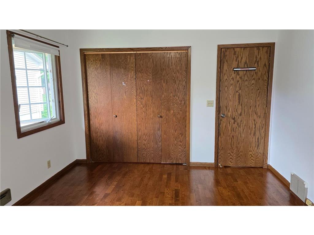 1436 E Old Shakopee Road Bloomington MN 55425 7056330 image15