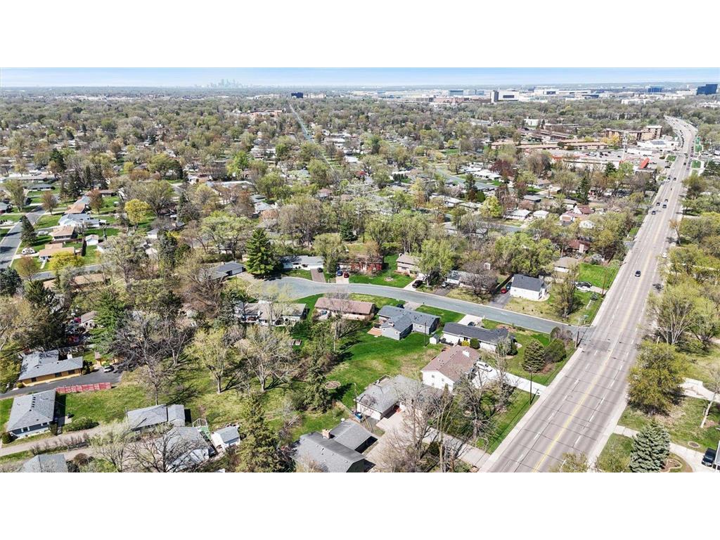 1436 E Old Shakopee Road Bloomington MN 55425 7056330 image29