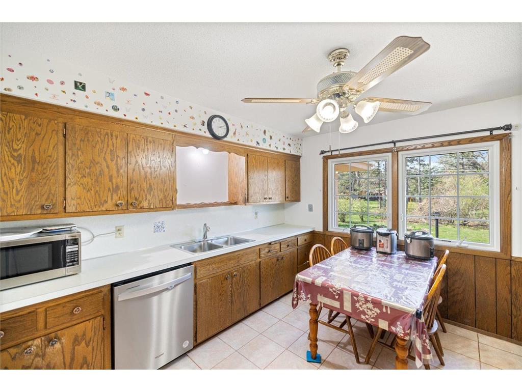 1436 E Old Shakopee Road Bloomington MN 55425 7056330 image9