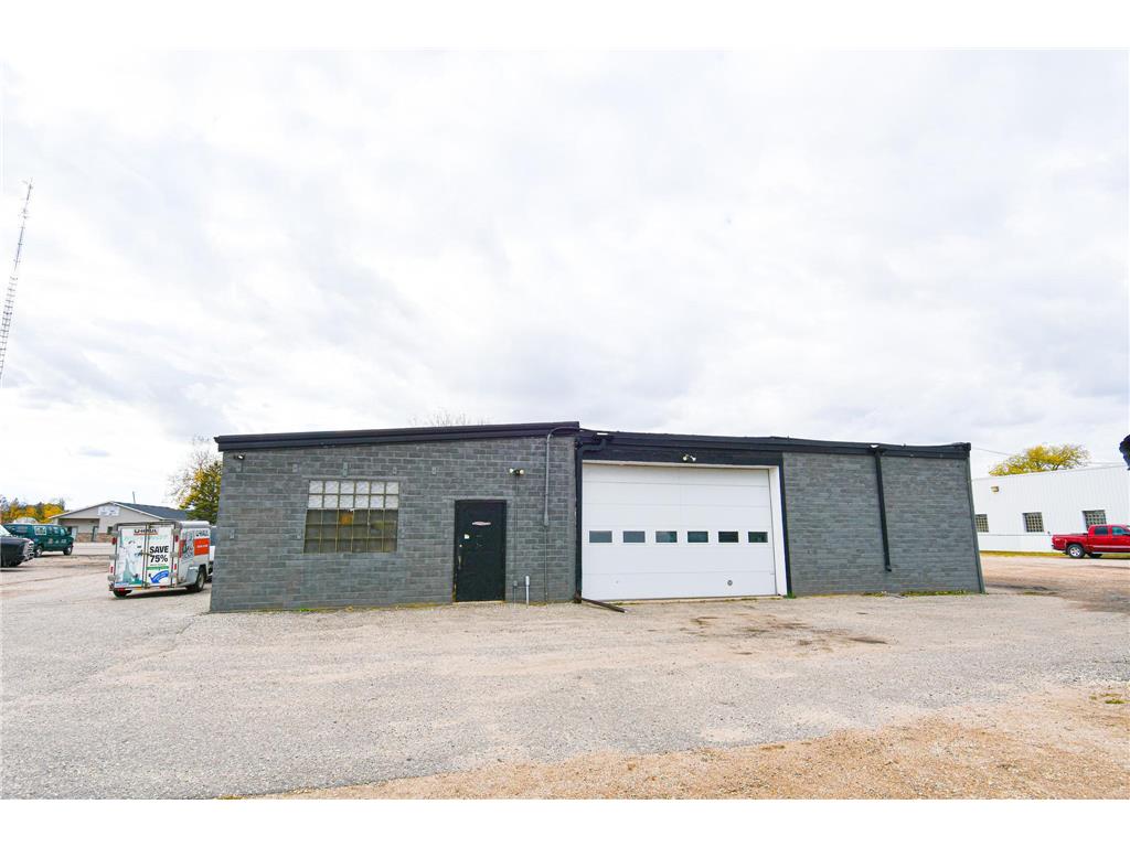 1436 Main Avenue N Thief River Falls MN 56701 6693440 image19