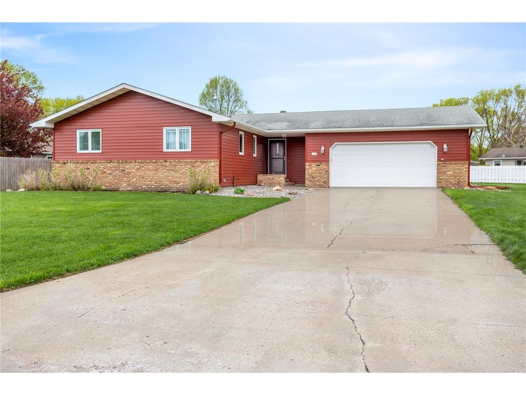 1437 E Gateway Circle S Fargo ND 58103 7076267 image1
