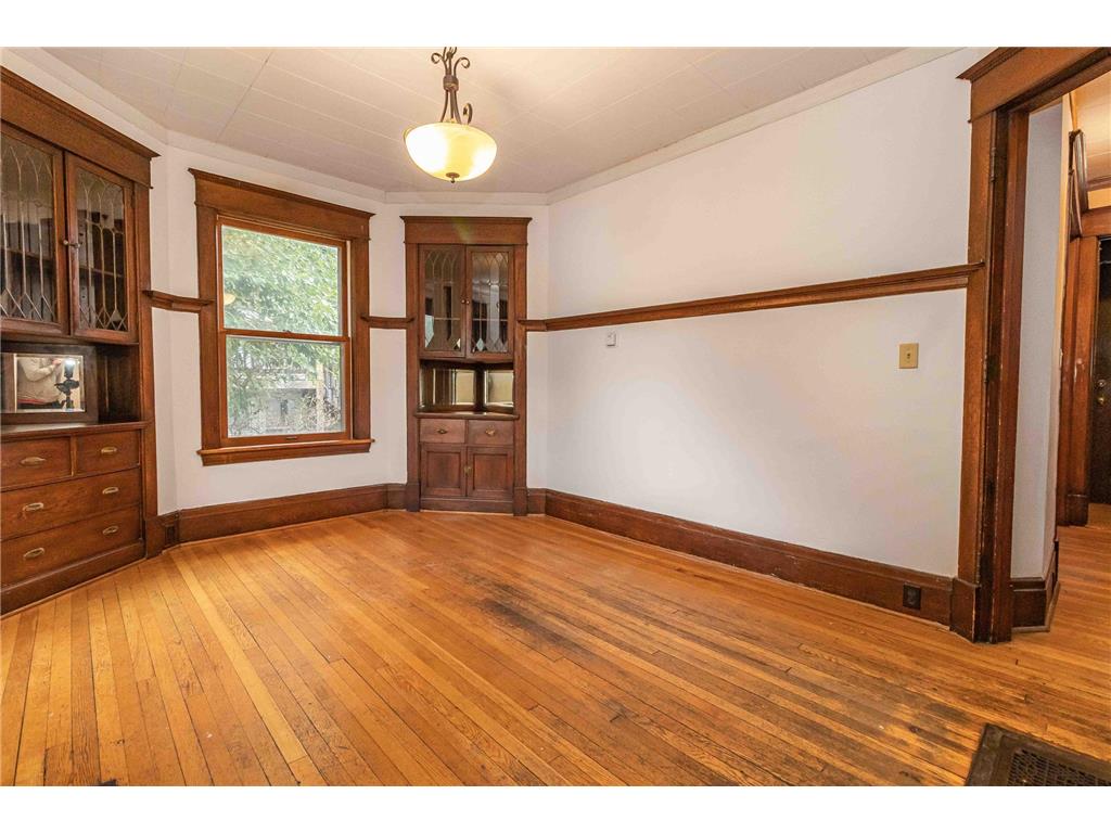 1437 Englewood Avenue Saint Paul MN 55104 7017287 image10