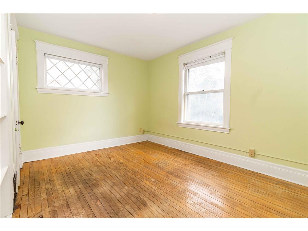 1437 Englewood Avenue Saint Paul MN 55104 7017287 image22