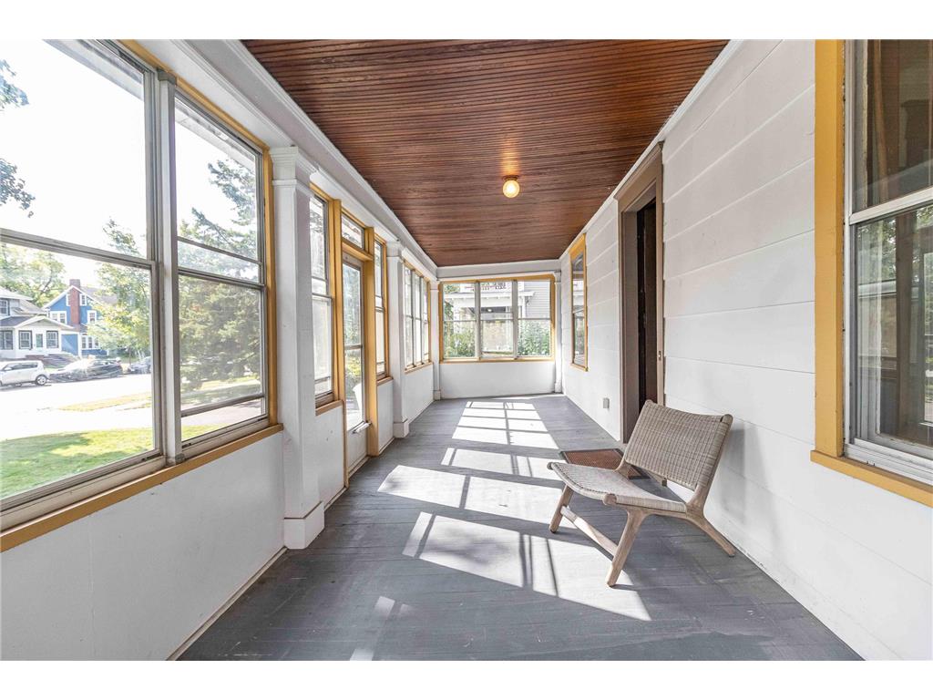 1437 Englewood Avenue Saint Paul MN 55104 7017287 image6