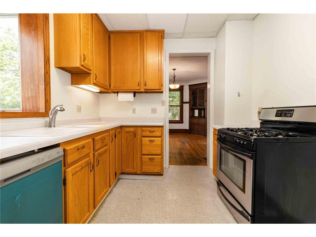 1437 Englewood Avenue Saint Paul MN 55104 7017287 image8