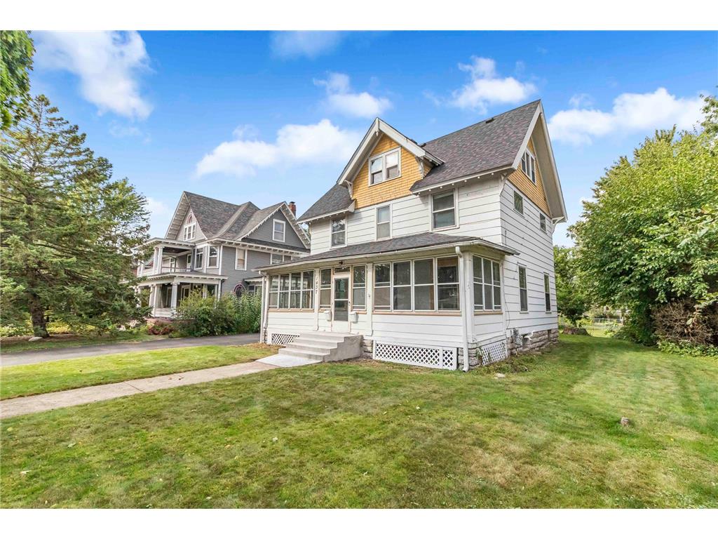 1437 Englewood Avenue Saint Paul MN 55104 7065663 image1