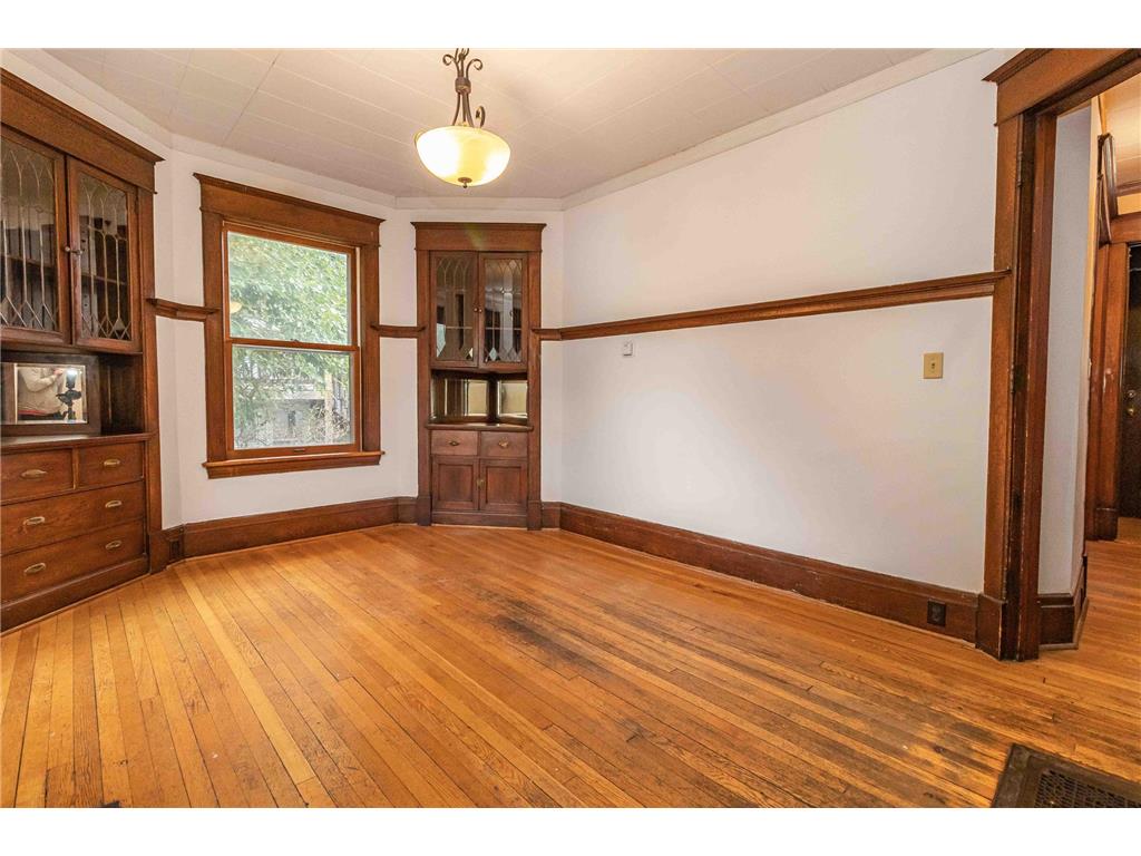 1437 Englewood Avenue Saint Paul MN 55104 7065663 image10
