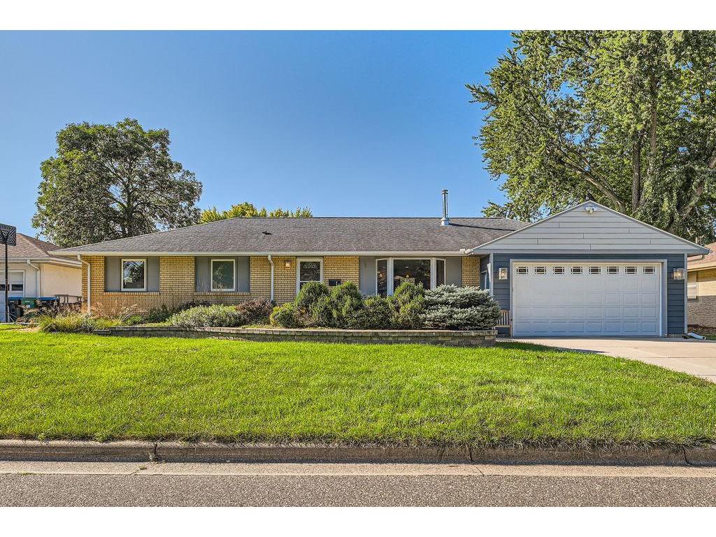 1438 Skillman Avenue W Roseville MN 55113 6598174 image1