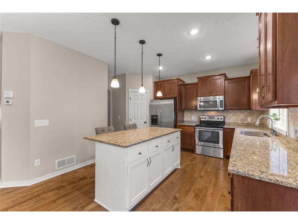 1439 5th Street SW Delano MN 55328 7094835 image13