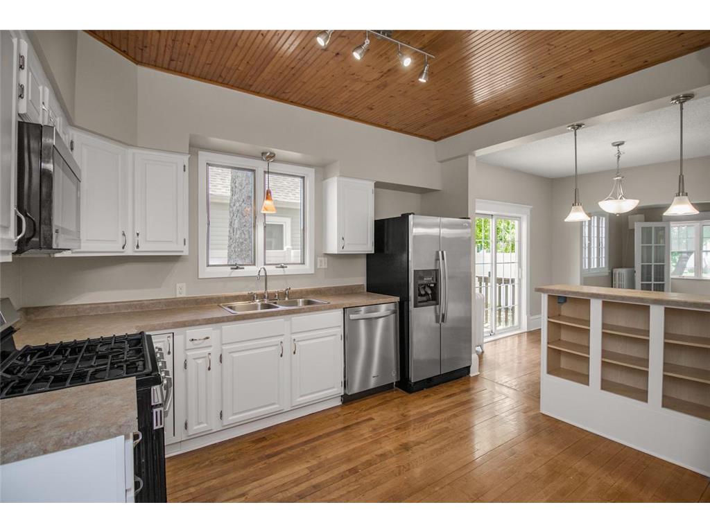 1439 Edmund Avenue Saint Paul MN 55104 6701769 image1