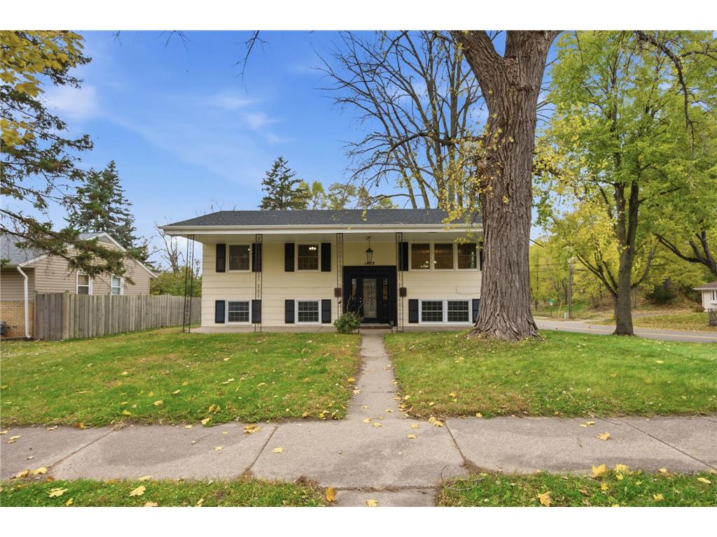 1439 Mcafee Street Saint Paul MN 55106 6812189 image1