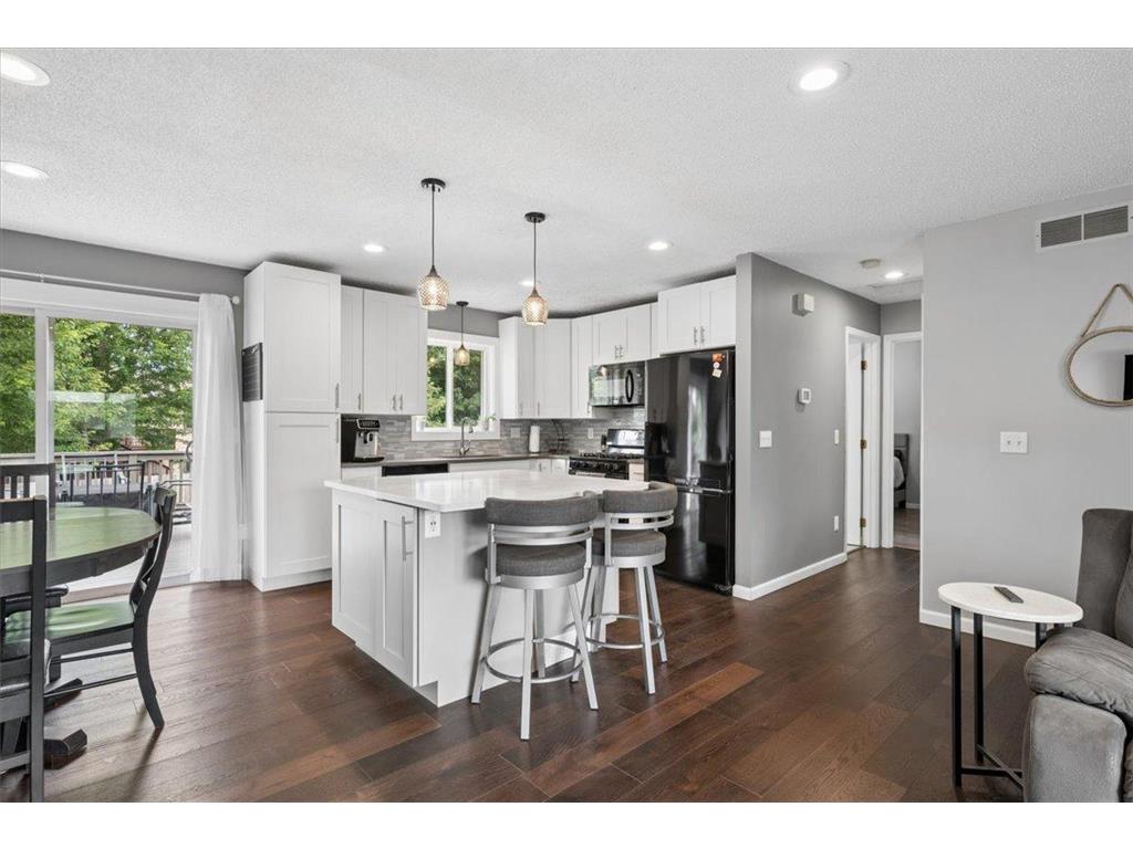 14390 Exley Lane Apple Valley MN 55124 7078029 image1