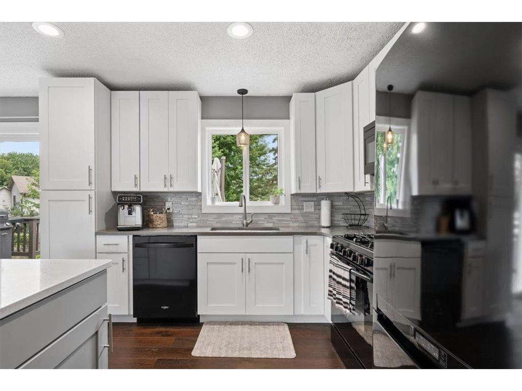 14390 Exley Lane Apple Valley MN 55124 7078029 image2