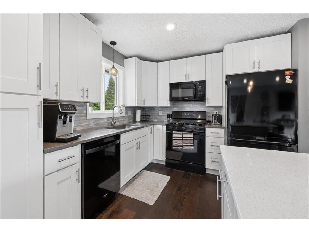14390 Exley Lane Apple Valley MN 55124 7078029 image3