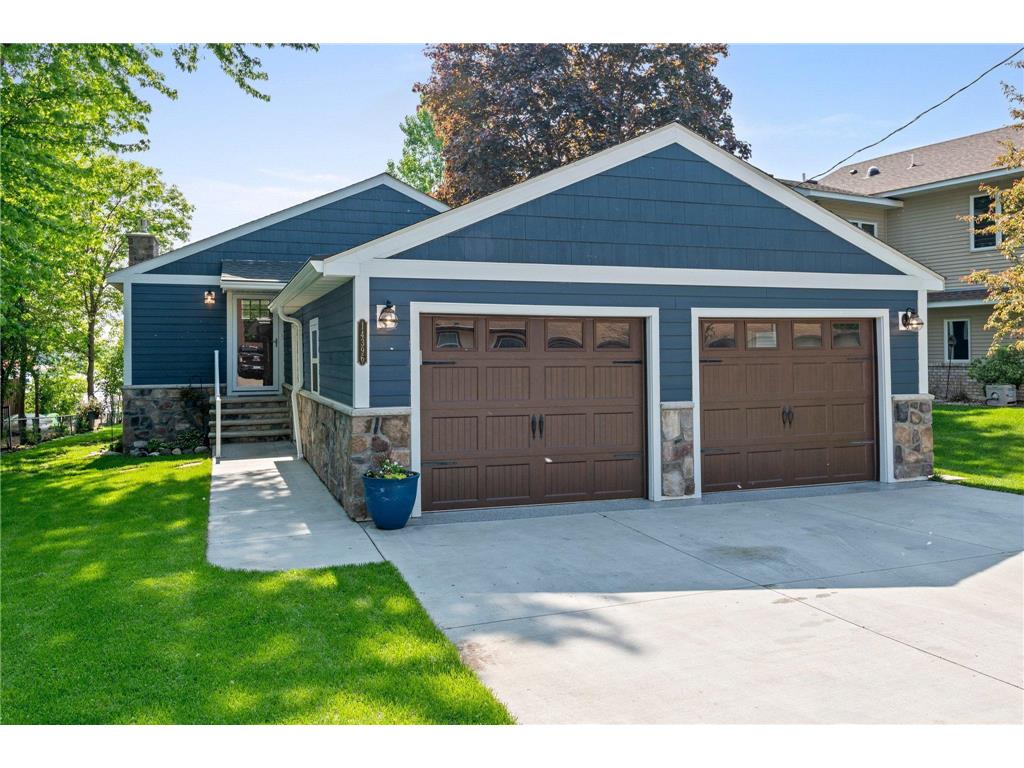 14396 Watersedge Trail NE Prior Lake MN 55372 - Lower Prior 6537643 image1