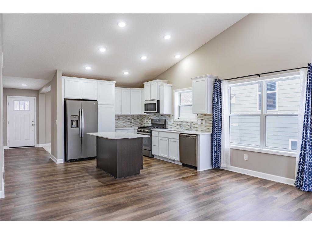 143X Nutmeg Circle Carver MN 55315 6825379 image10