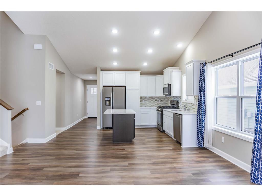 143X Nutmeg Circle Carver MN 55315 6825379 image11