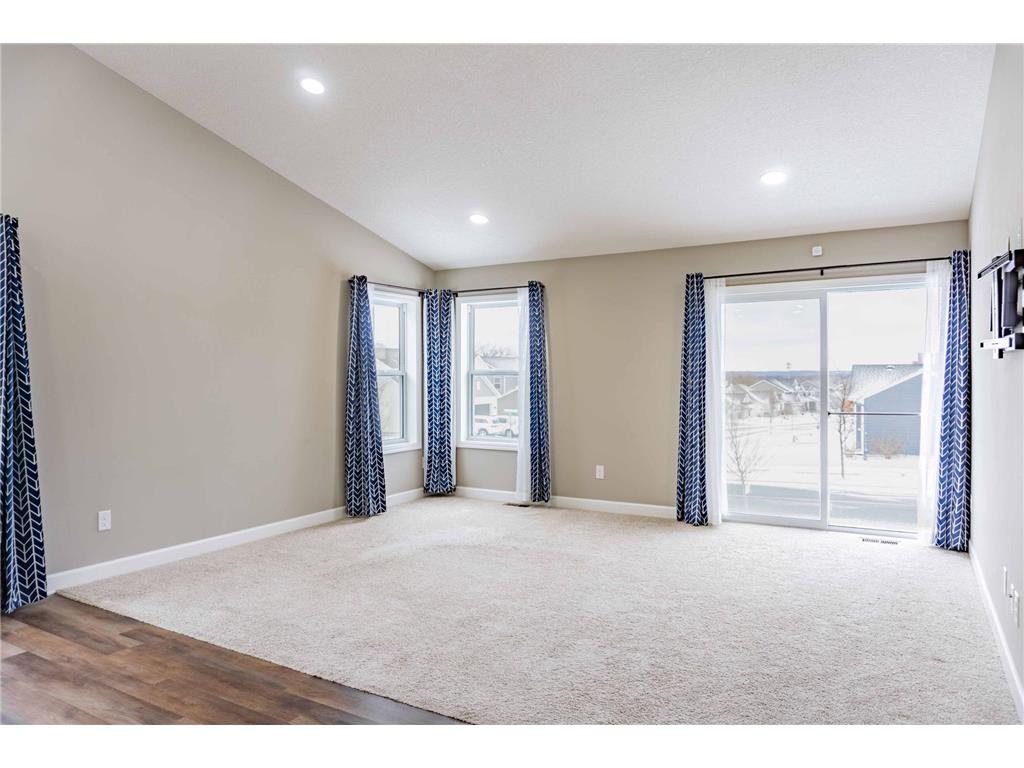 143X Nutmeg Circle Carver MN 55315 6825379 image15