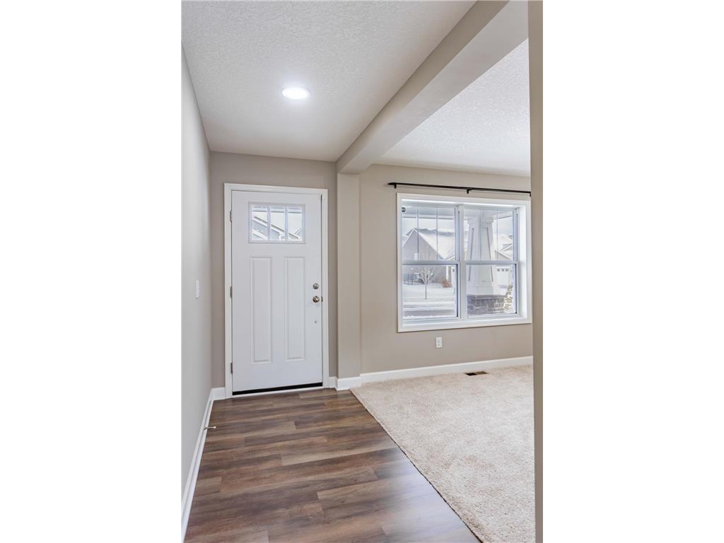 143X Nutmeg Circle Carver MN 55315 6825379 image18