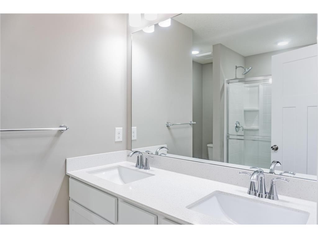 143X Nutmeg Circle Carver MN 55315 6825379 image26