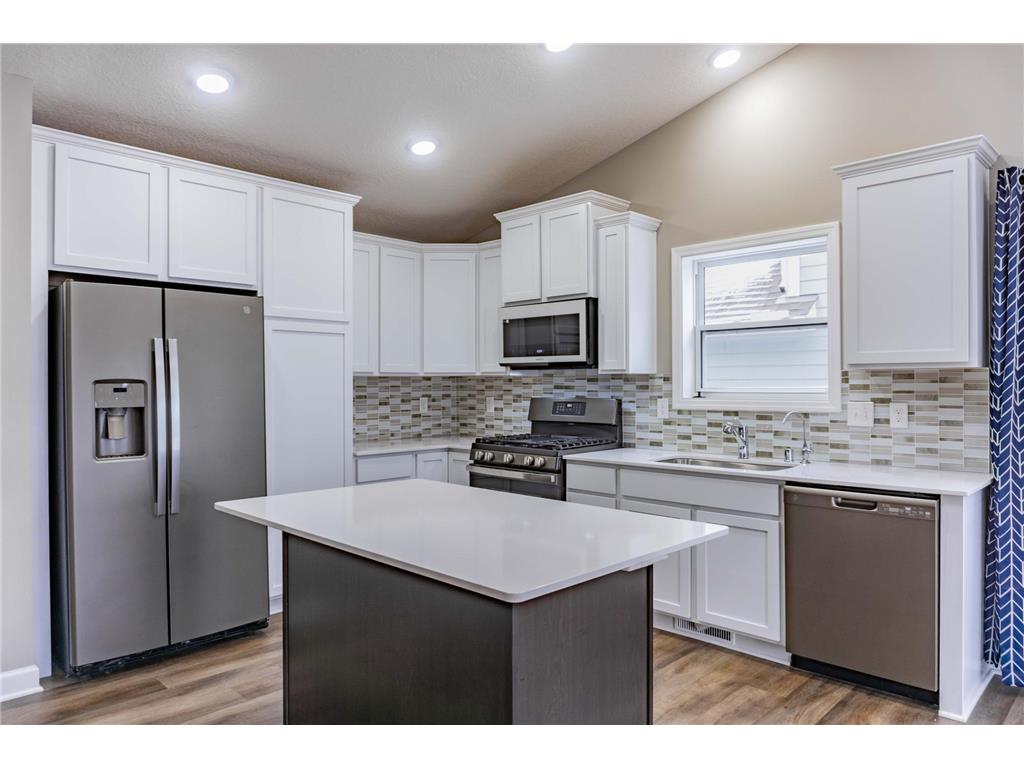 143X Nutmeg Circle Carver MN 55315 6825379 image6