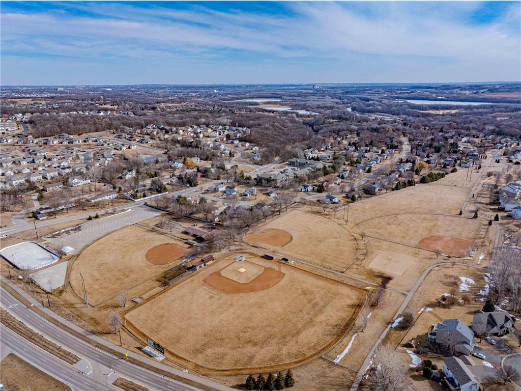 143X Nutmeg Circle Carver MN 55315 6825379 image82