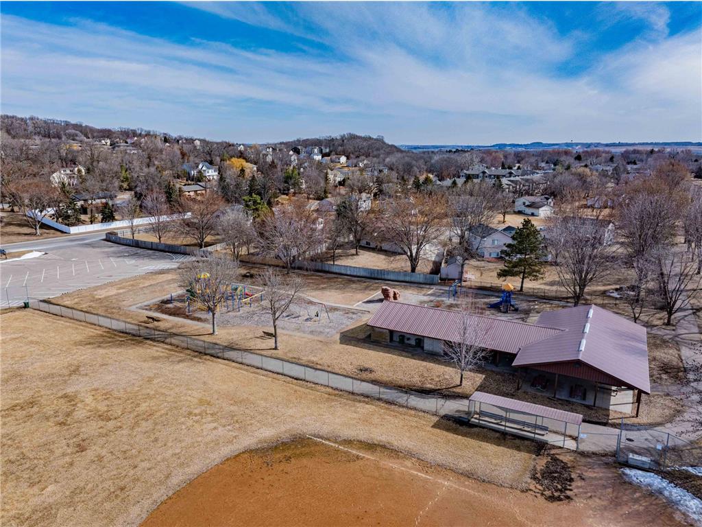 143X Nutmeg Circle Carver MN 55315 6825379 image84