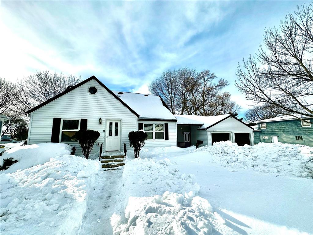 144 2nd Street SE Madelia MN 56062 6330303 image1