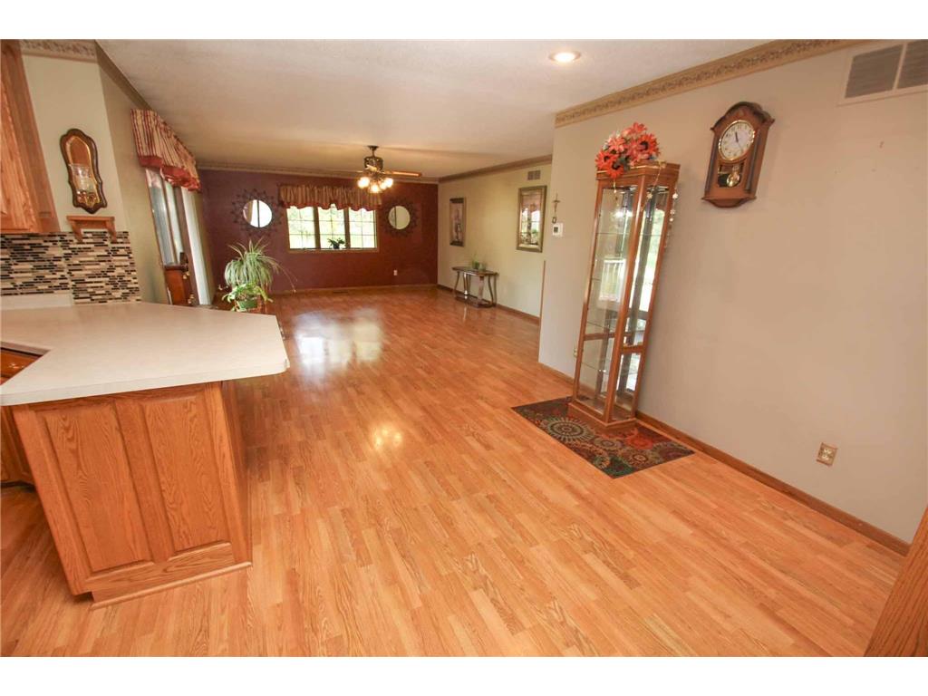 144 3rd Street N Sauk Centre MN 56378 6769670 image11