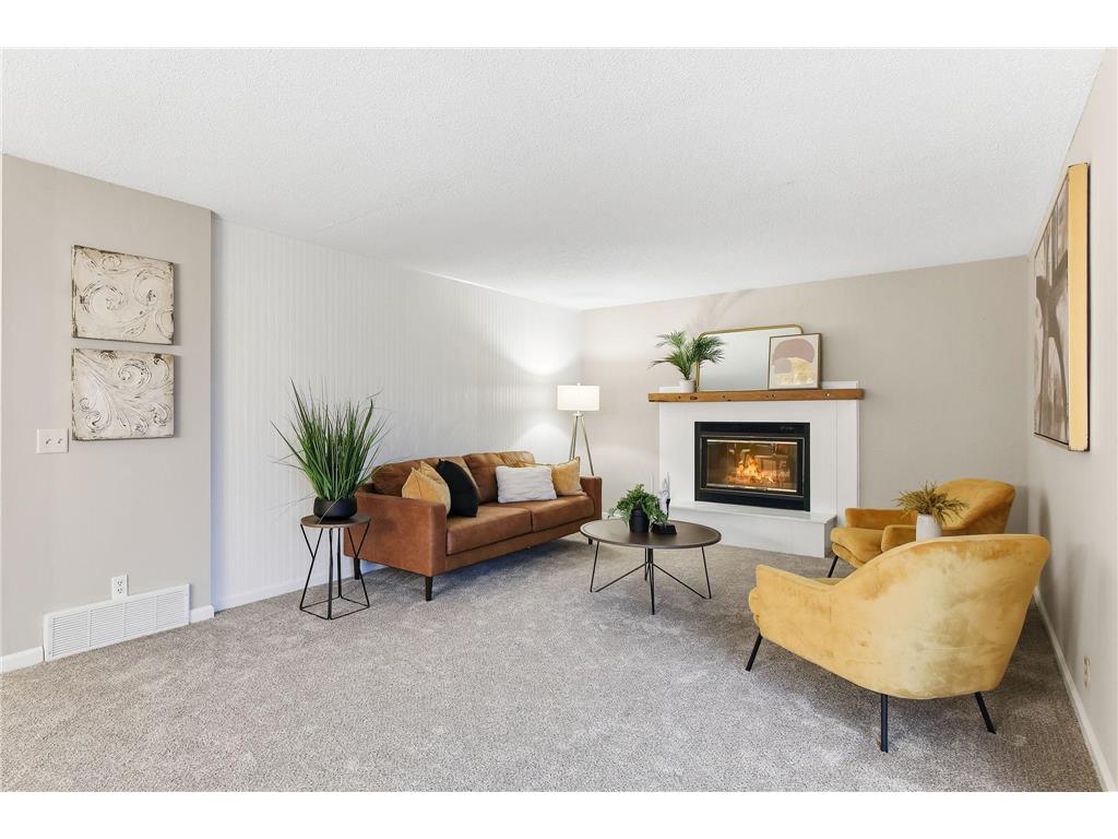 144 Avignon Court #13 Woodbury MN 55125 7003970 image1