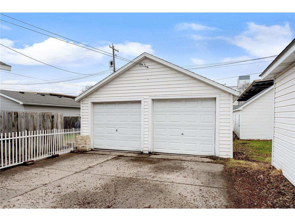 144 E Rose Street Owatonna MN 55060 7049356 image17
