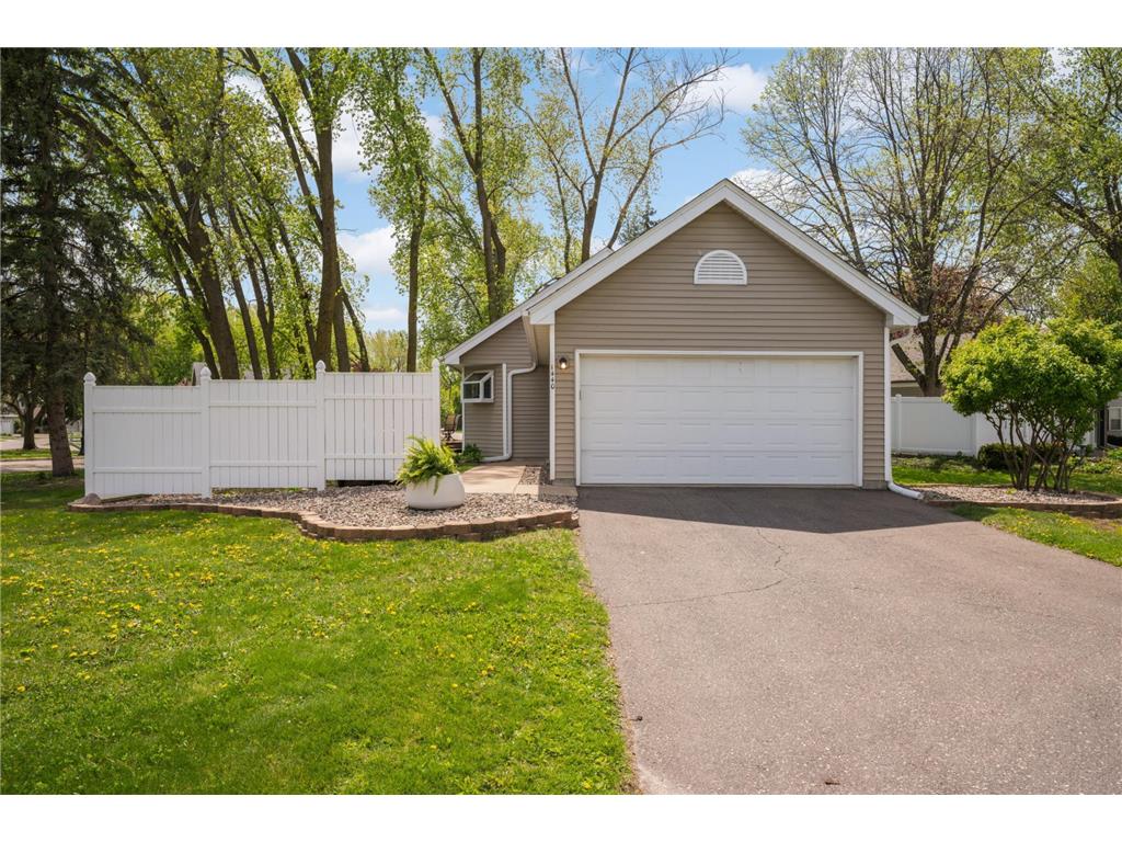 1440 Granada Avenue N Oakdale MN 55128 7072218 image1