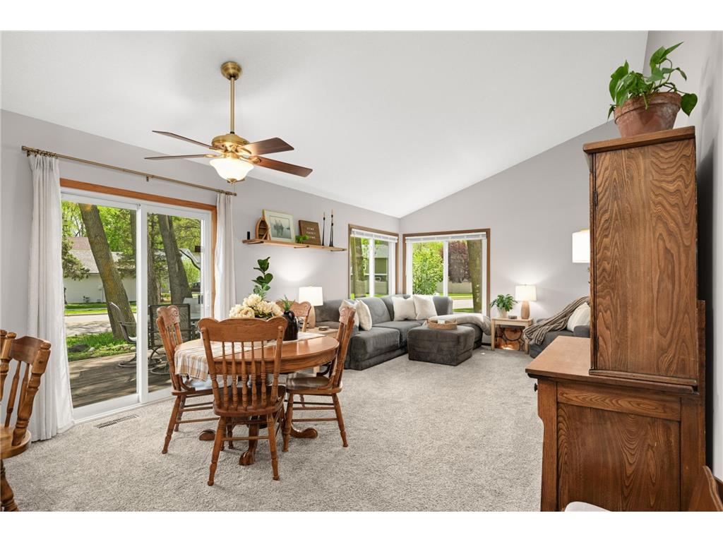 1440 Granada Avenue N Oakdale MN 55128 7072218 image4
