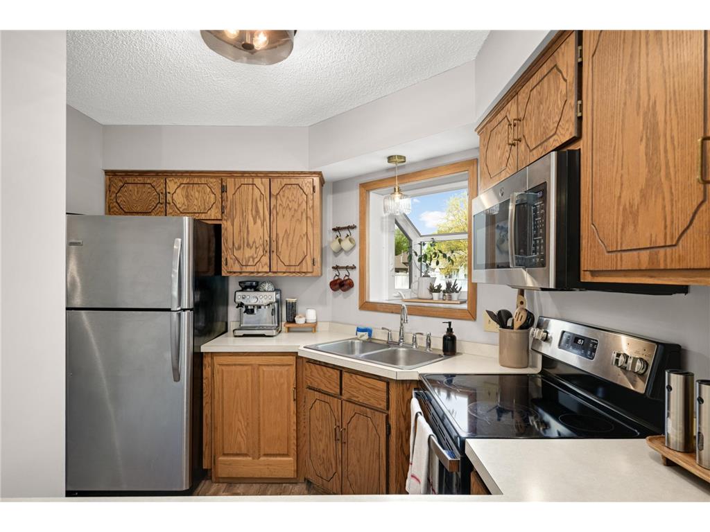 1440 Granada Avenue N Oakdale MN 55128 7072218 image6