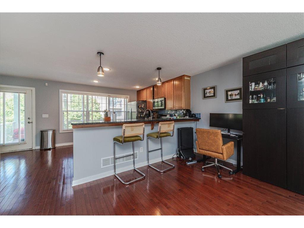 1440 Marshall St NE Minneapolis MN 55413 7103964 image1