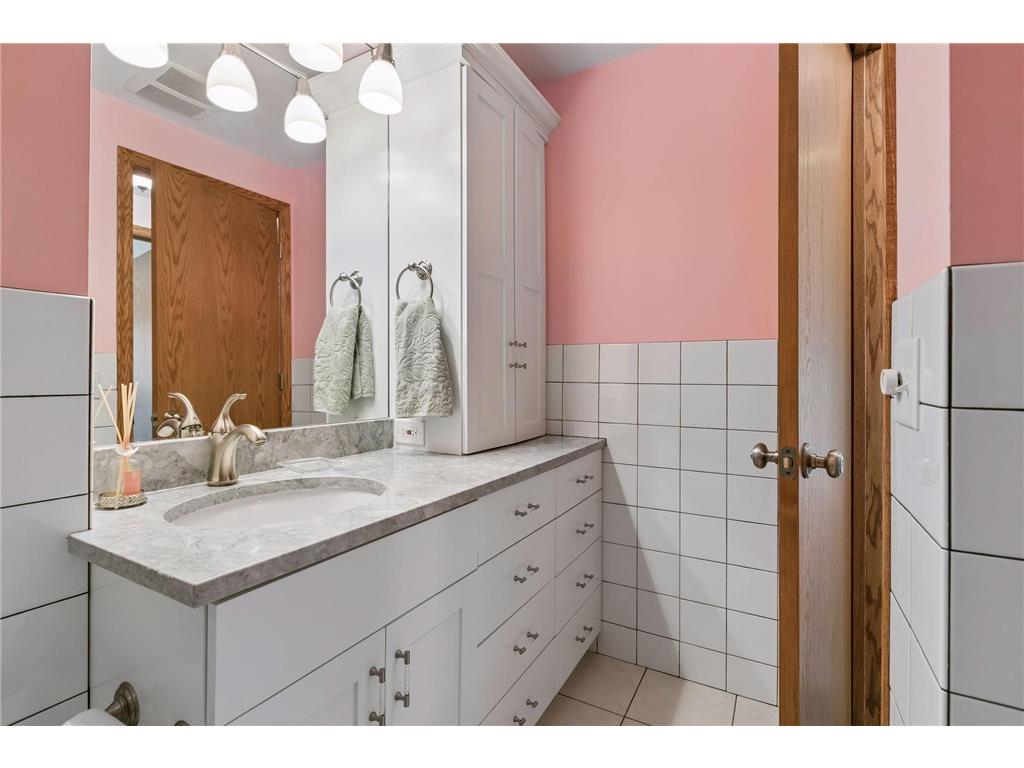 14400 38th Avenue N Plymouth MN 55446 7071976 image26