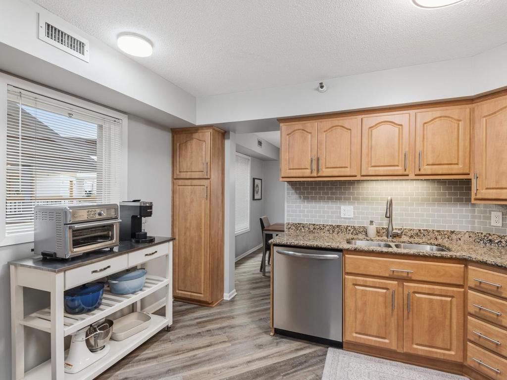 14401 Atrium Way #136 Minnetonka MN 55345 7069766 image11
