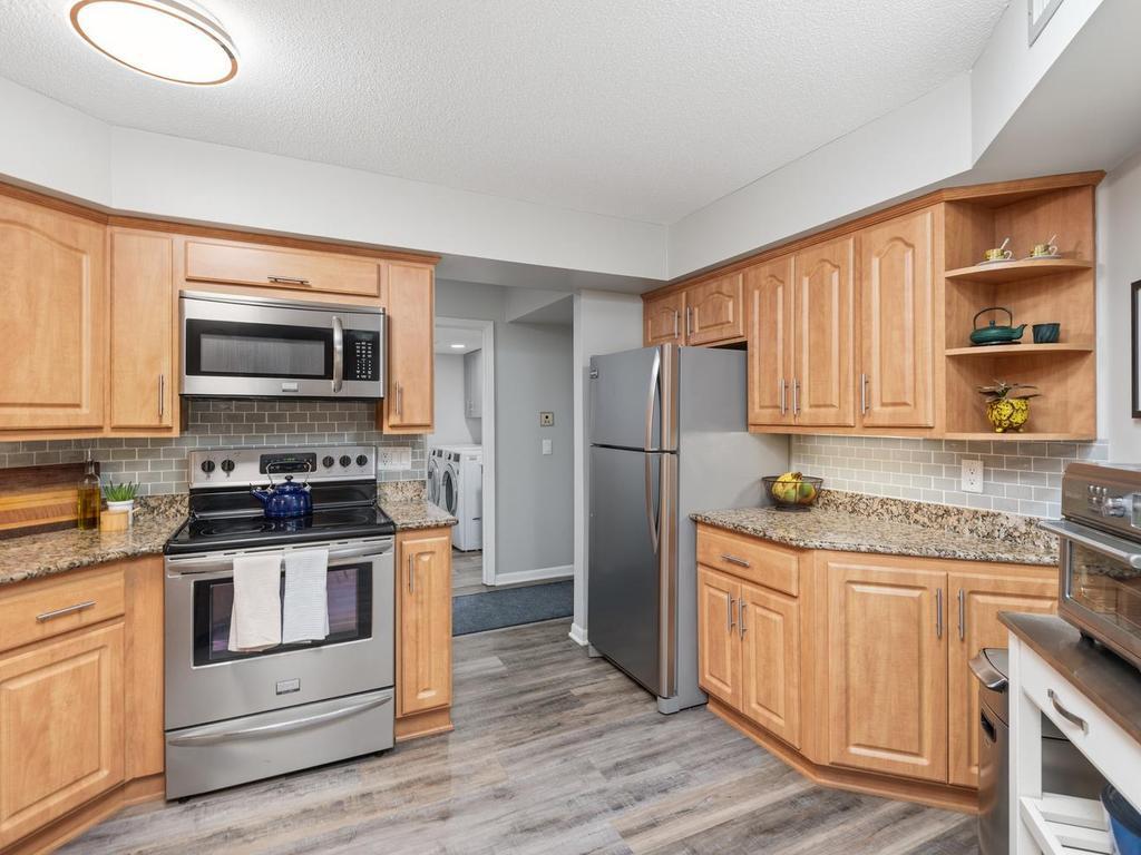 14401 Atrium Way #136 Minnetonka MN 55345 7069766 image9