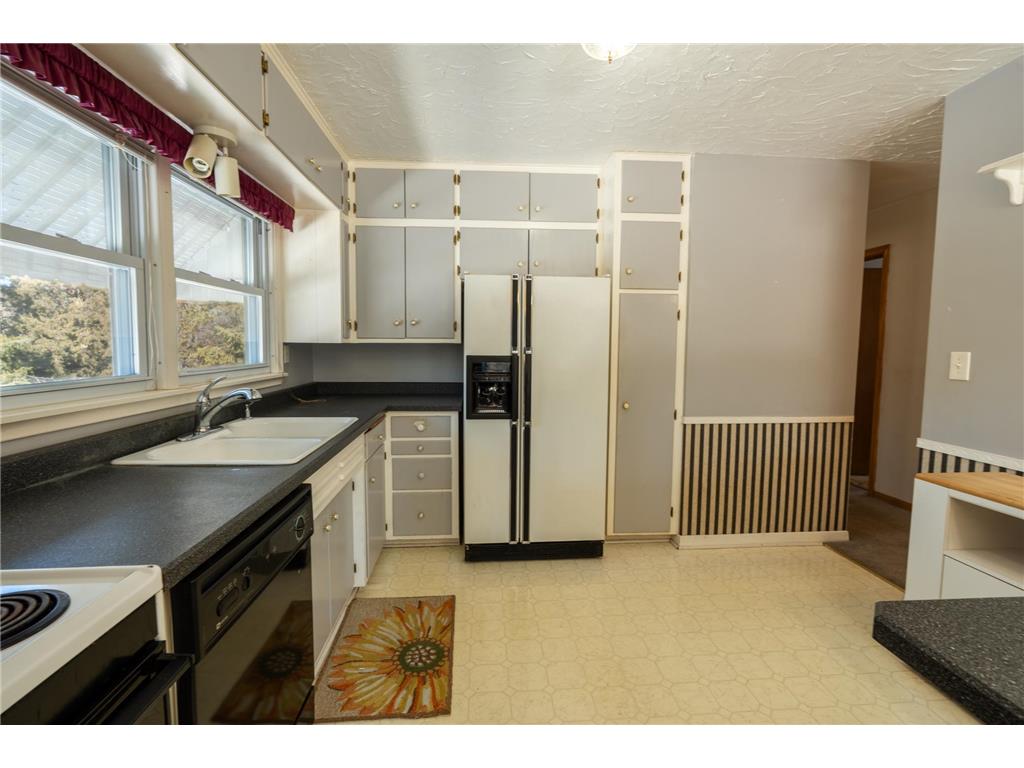 14408 Brunsvold Road Minnetonka MN 55345 7037044 image4