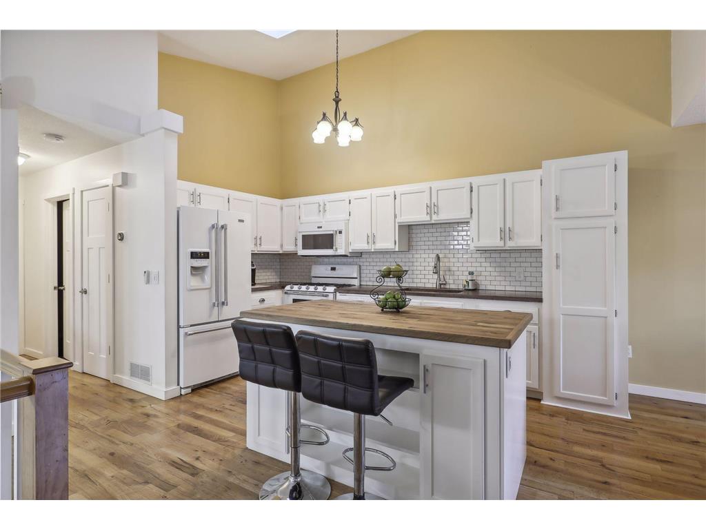 14418 Portland Avenue Burnsville MN 55337 6451205 image1