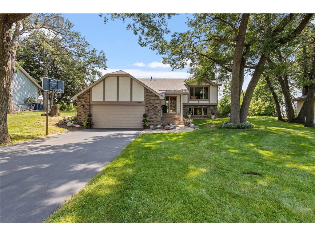 14426 Holiday Court Apple Valley MN 55124 6575625 image1