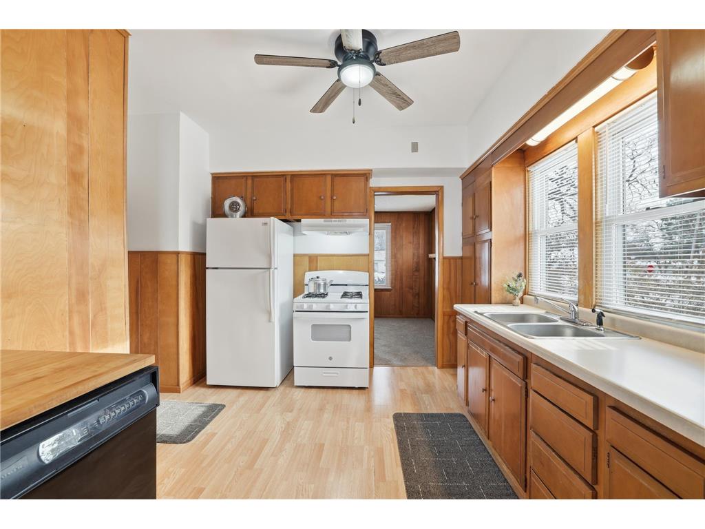 1443 Hazelwood Street Saint Paul MN 55106 6790002 image7