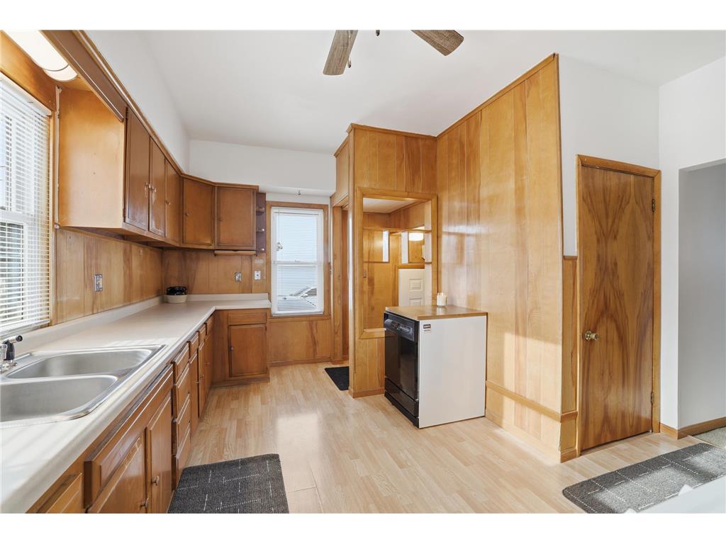 1443 Hazelwood Street Saint Paul MN 55106 7047053 image4