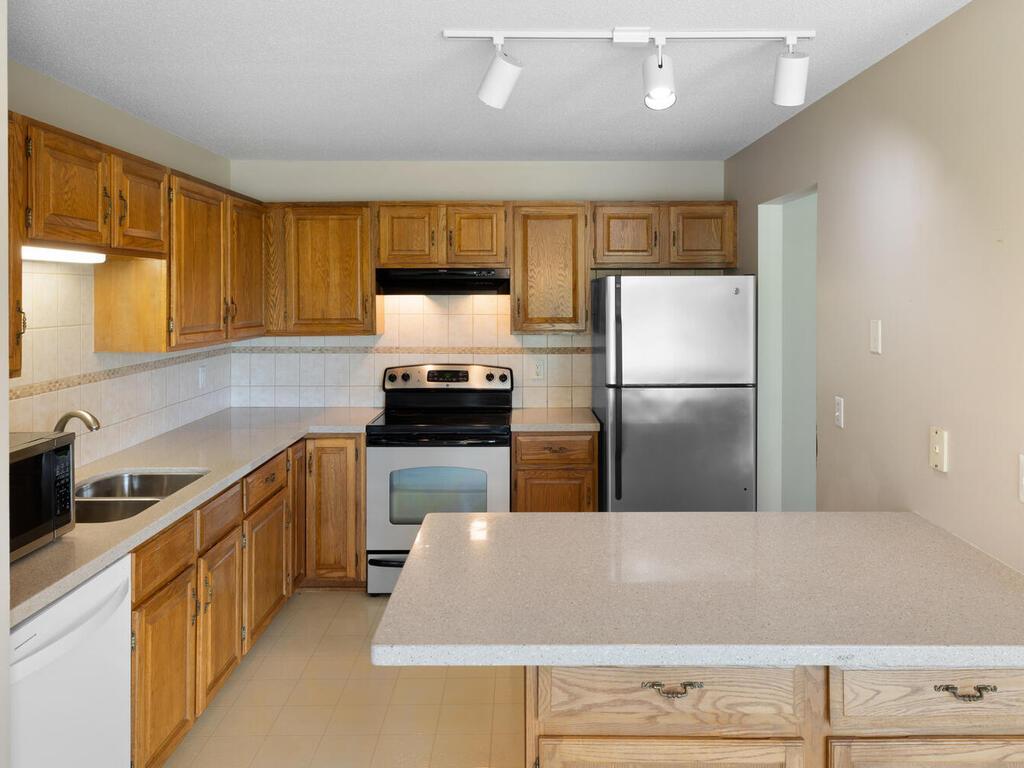 14435 Fairway Drive Eden Prairie MN 55344 6781720 image2