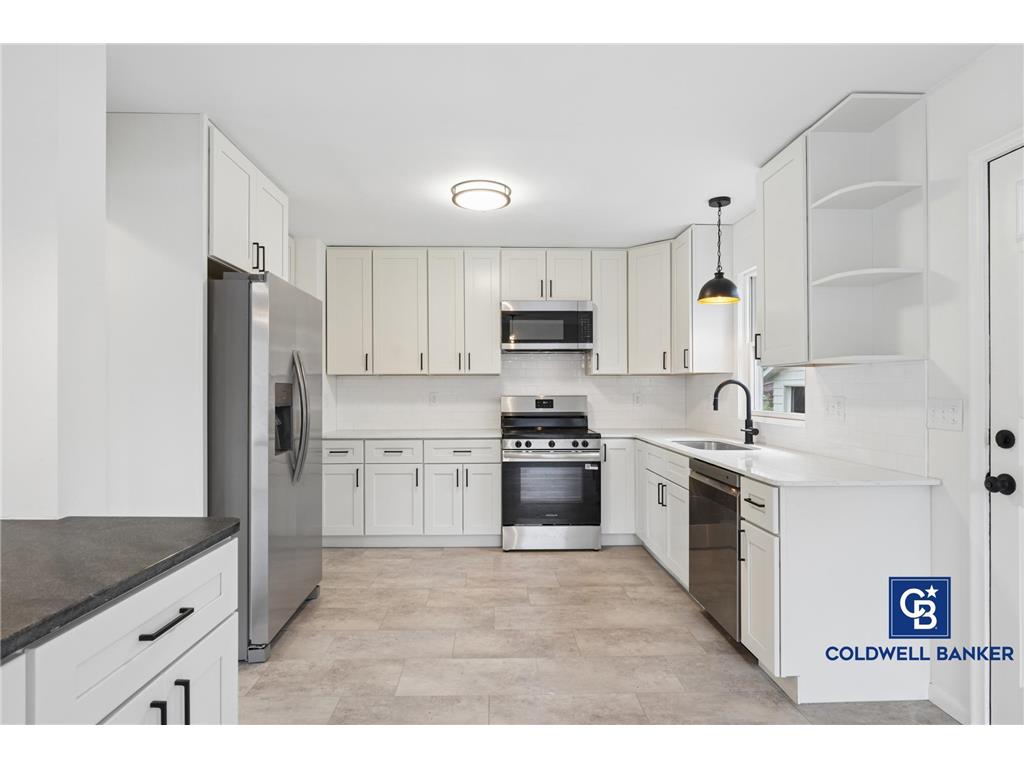 1444 Ames Avenue E Saint Paul MN 55106 7083417 image2