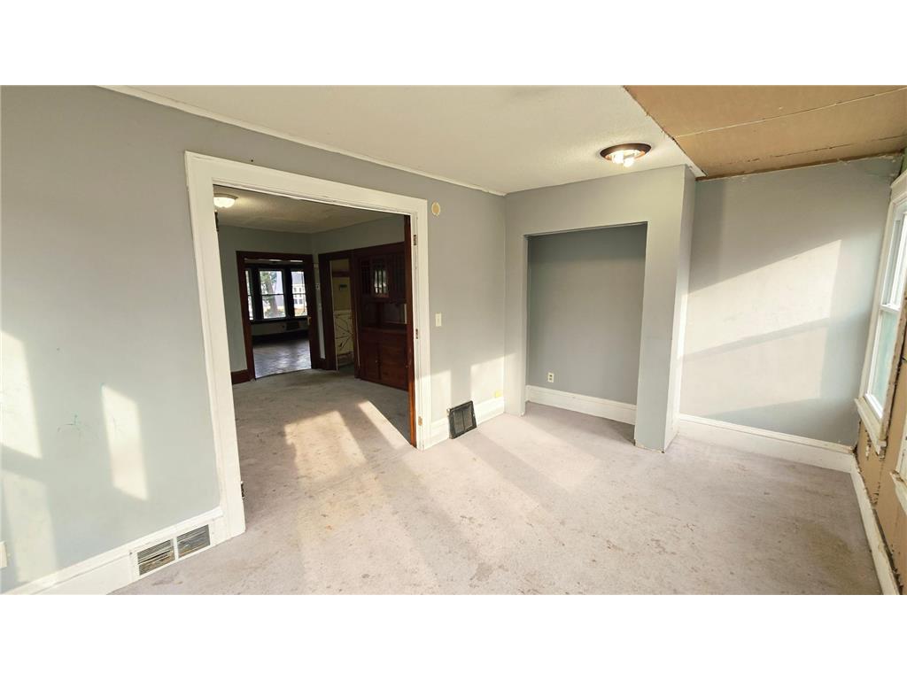 1444 Edgerton Street Saint Paul MN 55130 7042914 image11