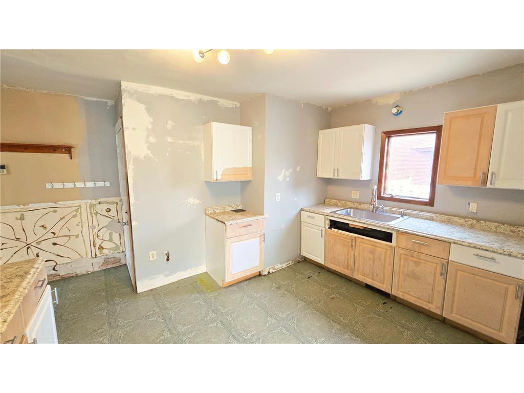 1444 Edgerton Street Saint Paul MN 55130 7042914 image13